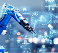 Selbstlernende adaptive Robotersteuerung