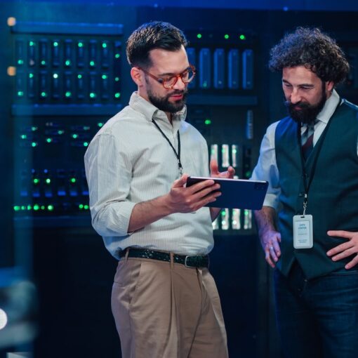 Marktstudie Smart Factory Consulting: Top-Anbieter 2026 im Vergleich © Adobe Stock/Zamrznuti-tonovi